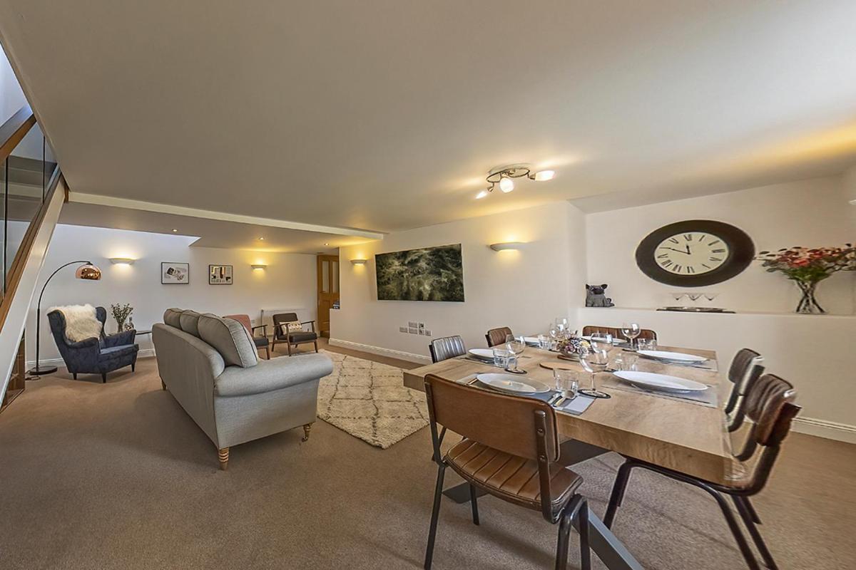 3 Bedroom Barn Conversion -Garden View - Ty Cerrig Barn Corwen Buitenkant foto