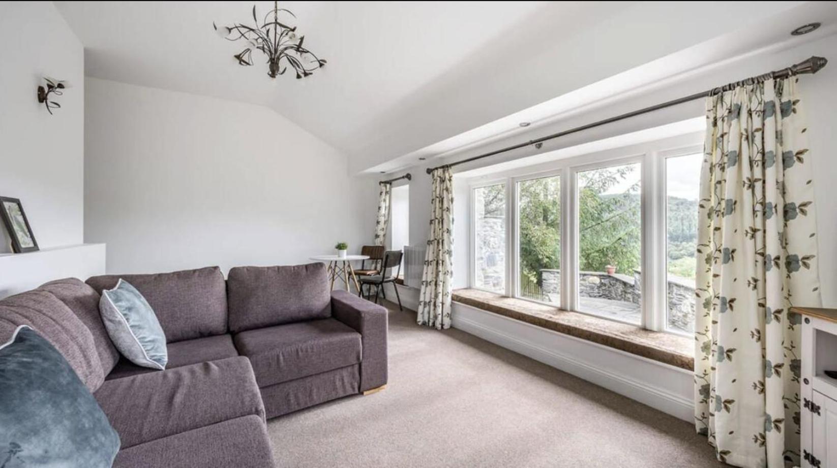 3 Bedroom Barn Conversion -Garden View - Ty Cerrig Barn Corwen Buitenkant foto