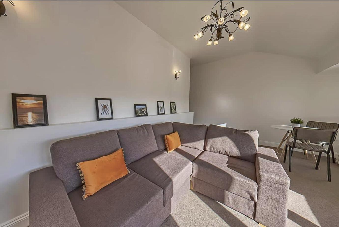 3 Bedroom Barn Conversion -Garden View - Ty Cerrig Barn Corwen Buitenkant foto